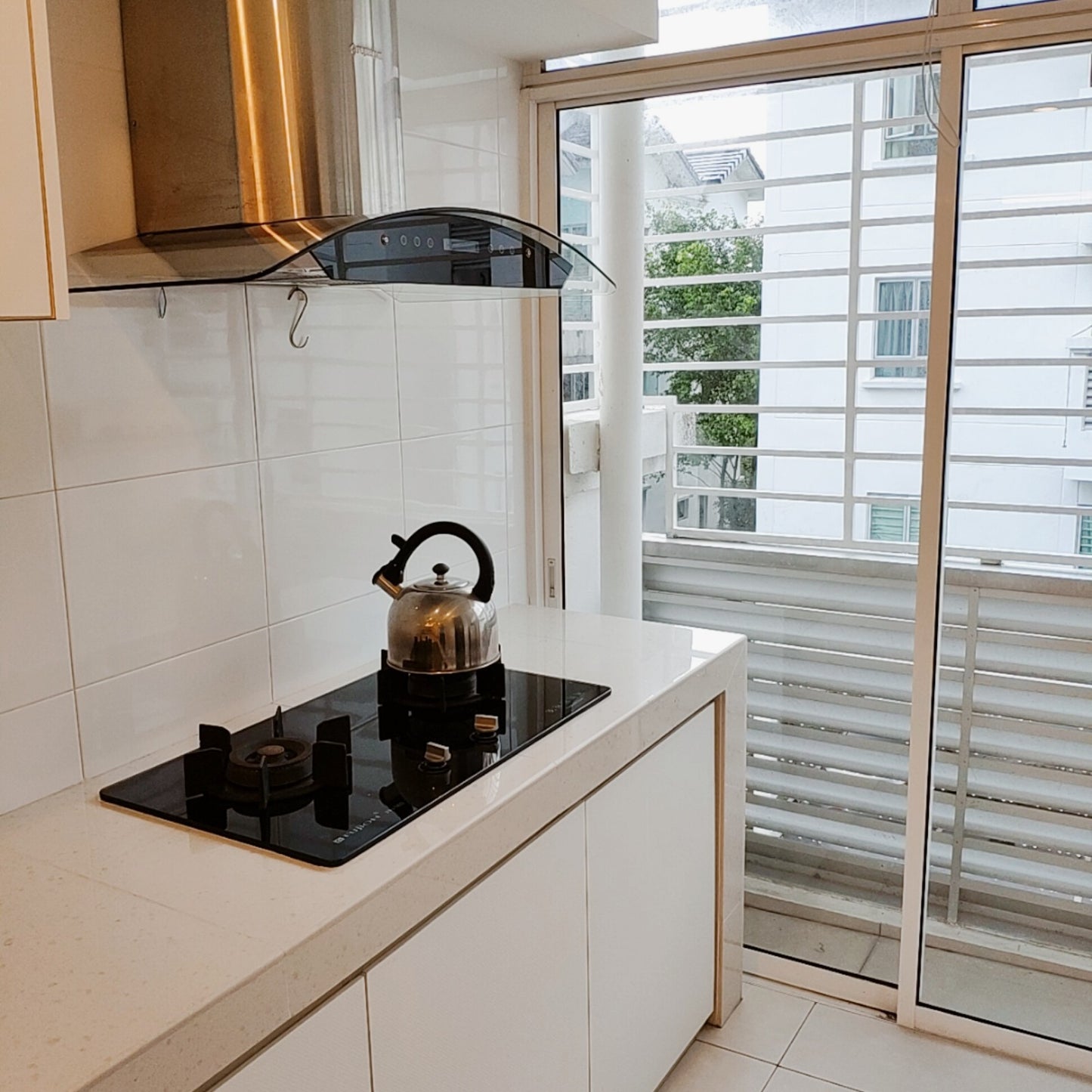 Cozy, Modern & Spacious Private Middle Room for Rent near UPM, Univ 360, IOI City Mall, Cyberjaya, Astro, IMU, TPM Bukit Jalil, MINES, KTM Serdang, Seri Kembangan, AEON Equine, Aman Heights, Olive Hill, Burger King