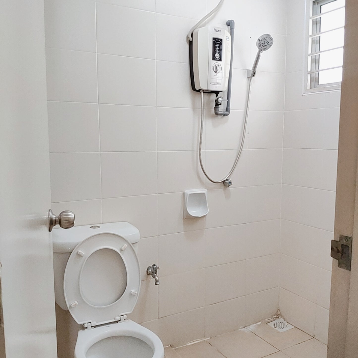 Middle Room Rental near MRT UPM Station, Olive Hill, IMU, TPM Bukit Jalil, MINES