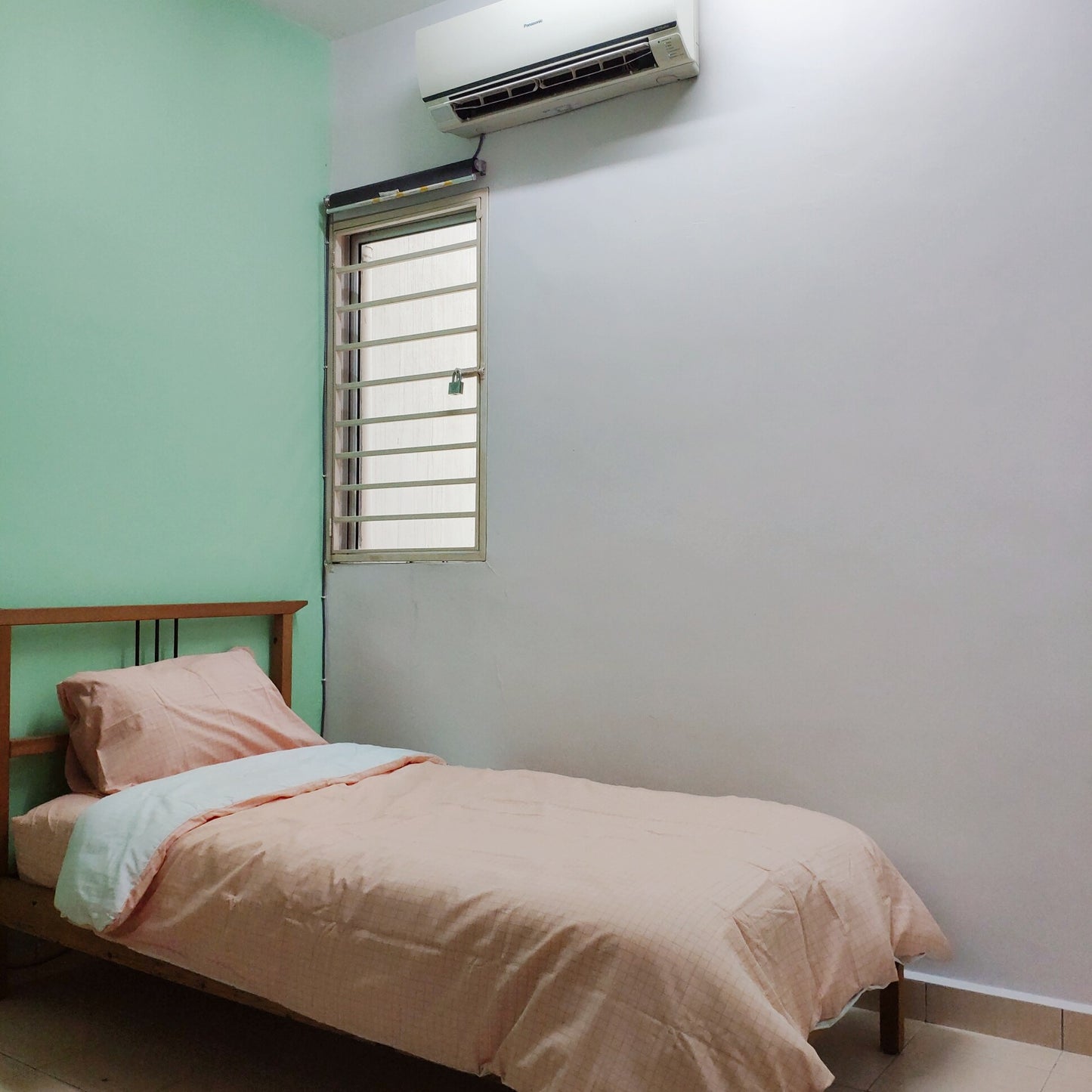 Cozy Single Private Room near Equine Park, Alice Smith International School, Putra Permai, 16 Sierra, Bukit Serdang, Mines, Balakong, Bkt Jalil, Astro, TPM, Sri Serdang, UPM, Univ 360