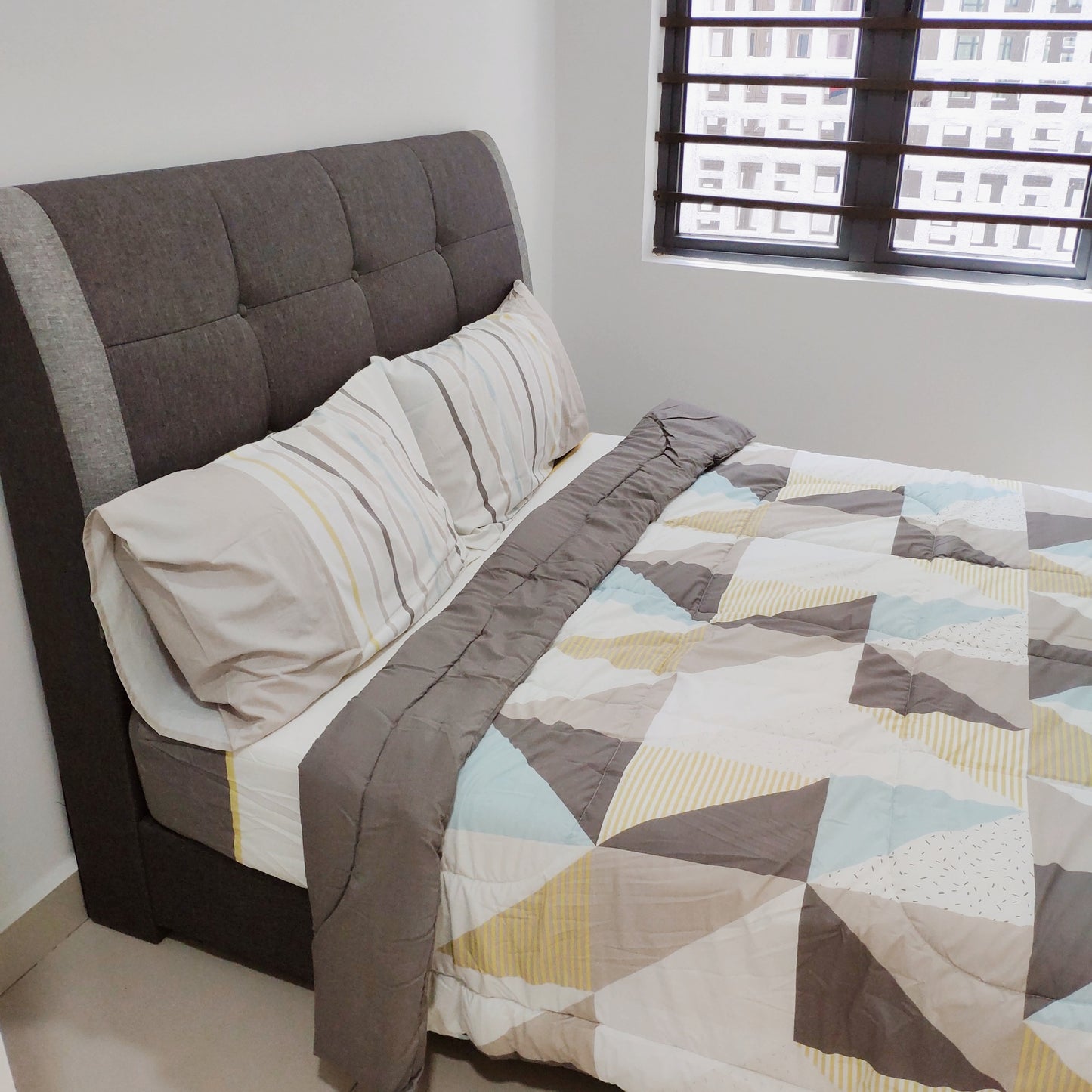 Middle Room Univ 360 near The Mines, UPM, Hospital Serdang, UNITEN, Balakong, Astetica Residence