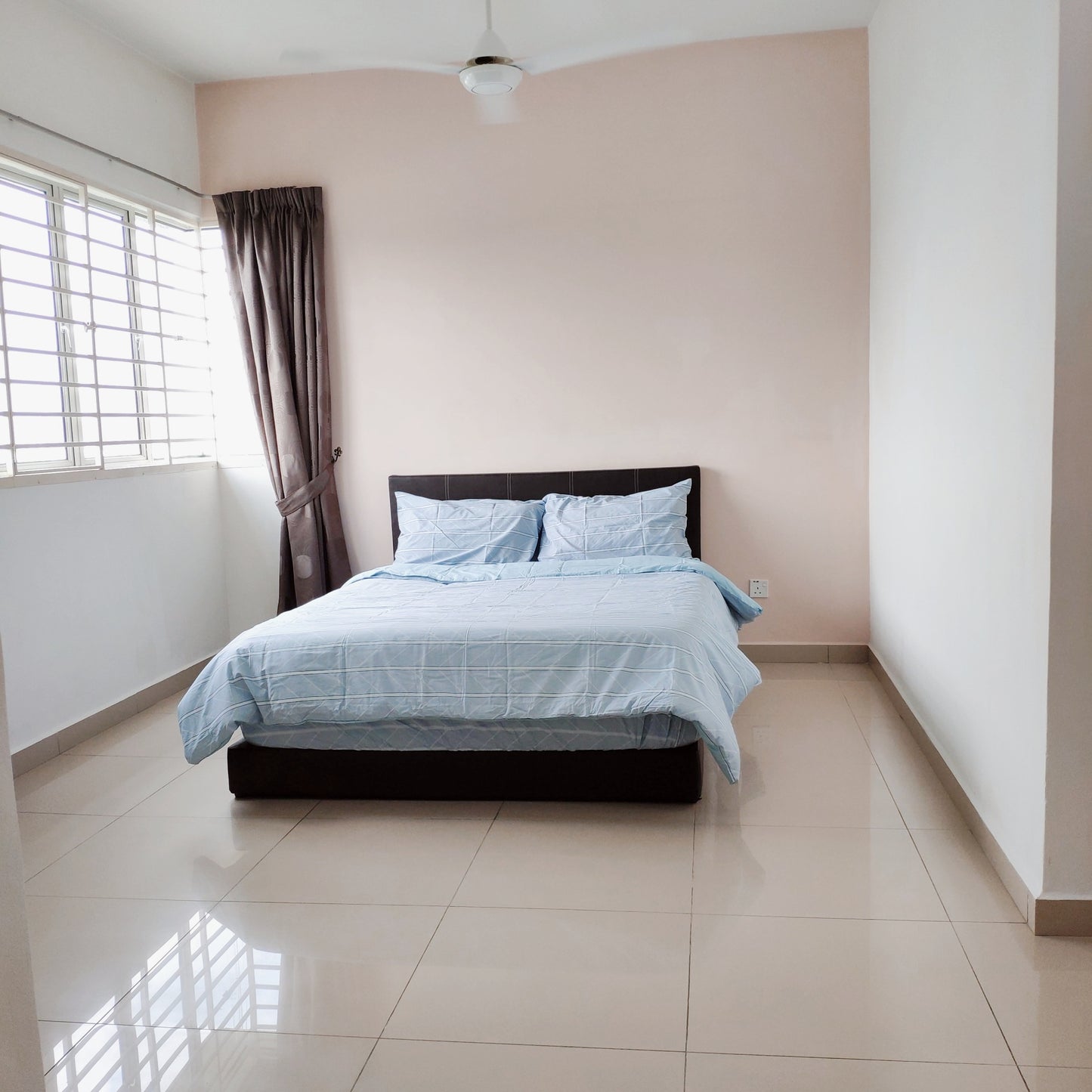 Large, Quiet Master Room at Aman Heights near MRT UPM, Bukit Jalil, TPM, The Mines, Serdang
