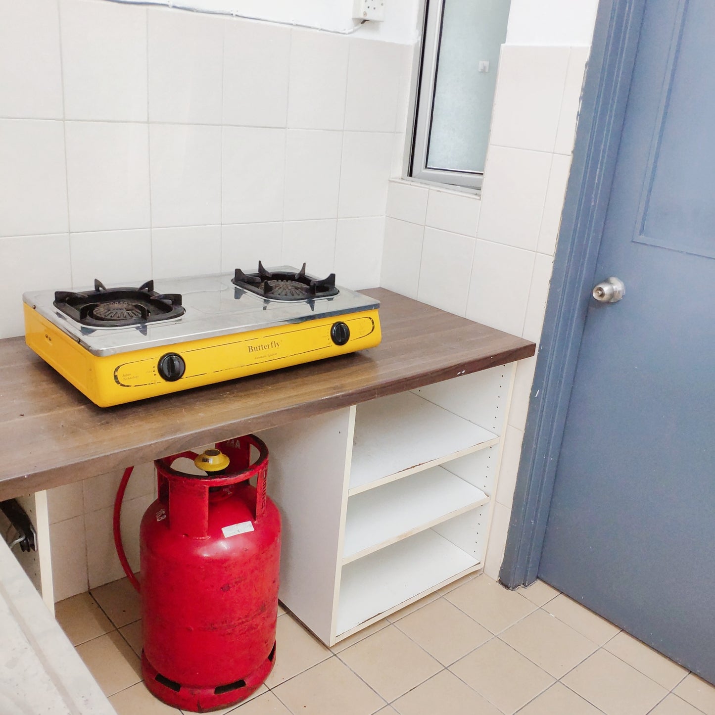 Comfy, Quiet Middle Room for Rent, 24 Hr Security near Bkt Jalil, TPM, The Mines, Serdang, UPM, Equine Park, Bdr. Putra Permai, IOI City Mall, Cyberjaya