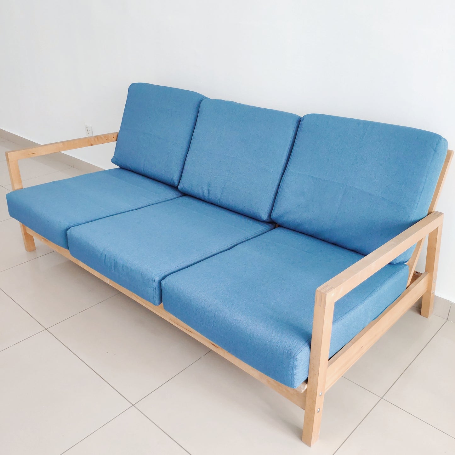 Comfy, Quiet Middle Room for Rent, 24 Hr Security near Bkt Jalil, TPM, The Mines, Serdang, UPM, Equine Park, Bdr. Putra Permai, IOI City Mall, Cyberjaya