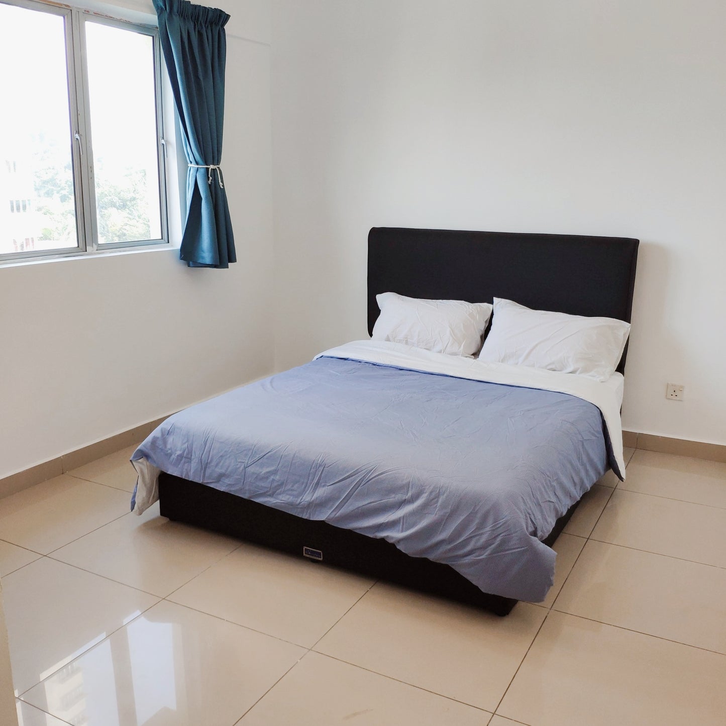 BIG, Quiet Master Room, 24 Hr Security near Bkt Jalil, TPM, The Mines, Serdang, UPM, Equine Park, Bdr. Putra Permai, IOI City Mall, Cyberjaya