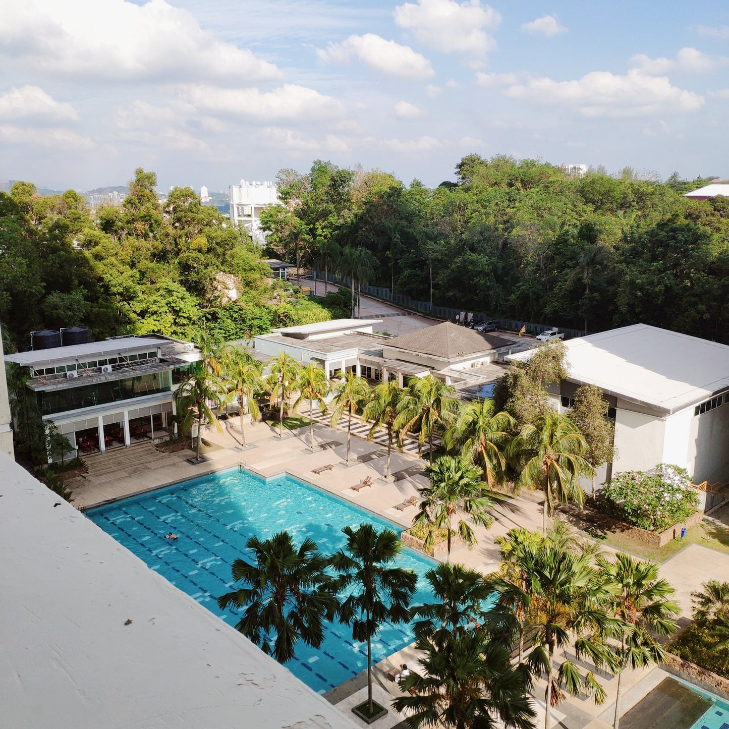 Comfy, Quiet Middle Room for Rent, 24 Hr Security near Bkt Jalil, TPM, The Mines, Serdang, UPM, Equine Park, Bdr. Putra Permai, IOI City Mall, Cyberjaya