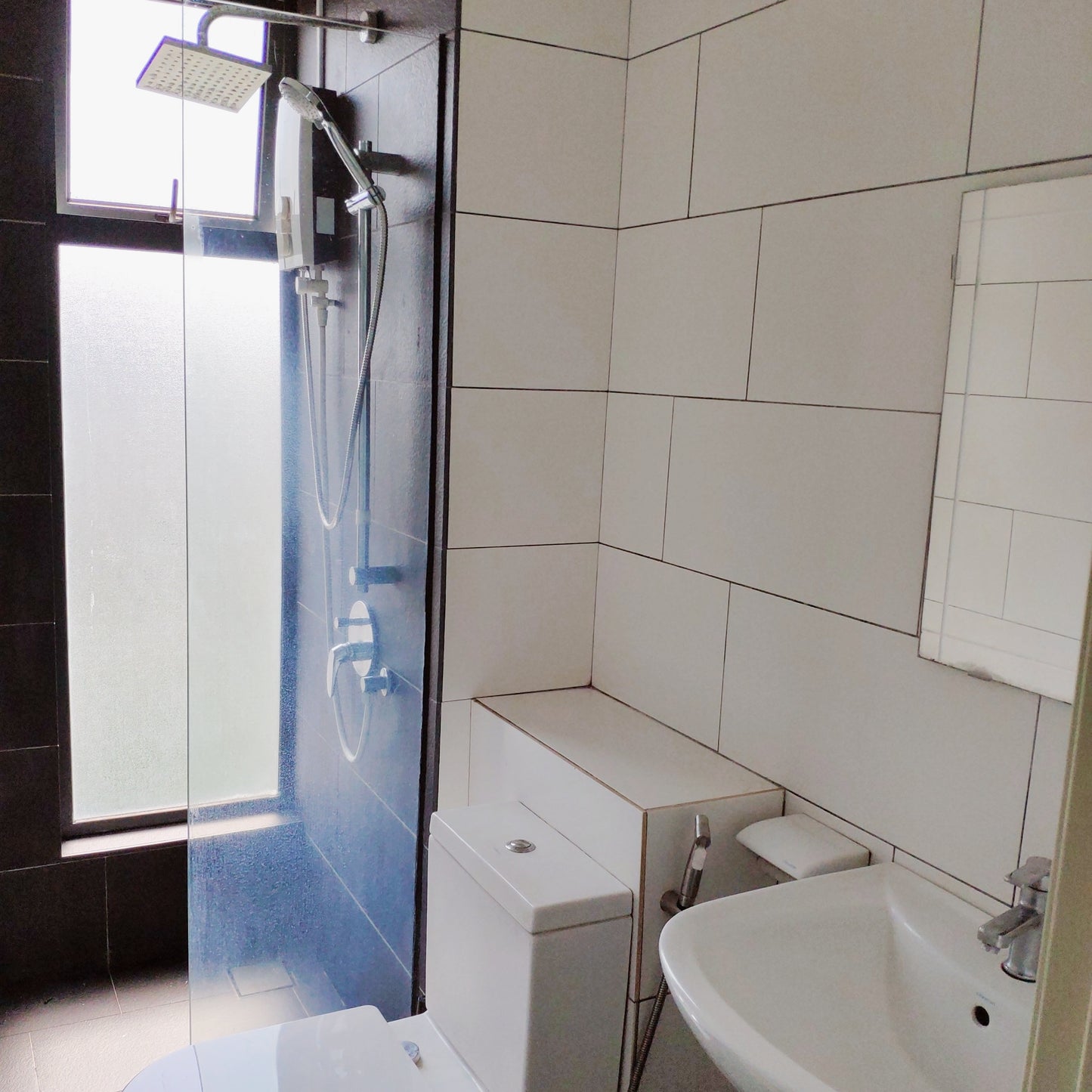 Master Room with Balcony & Private Bath near The Mines, UPM, Hospital Serdang, UNITEN, Balakong, Astetica Residence