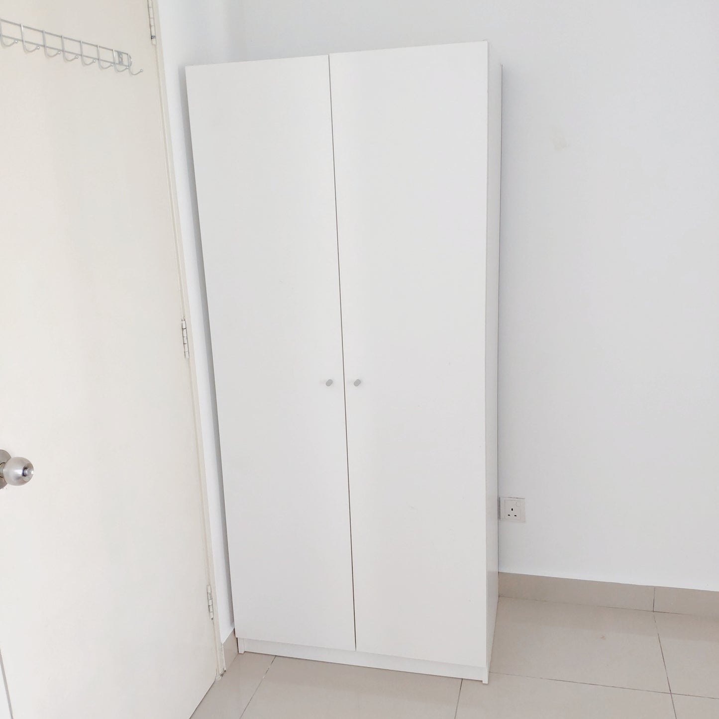 Master Room with Balcony & Private Bath near The Mines, UPM, Hospital Serdang, UNITEN, Balakong, Astetica Residence