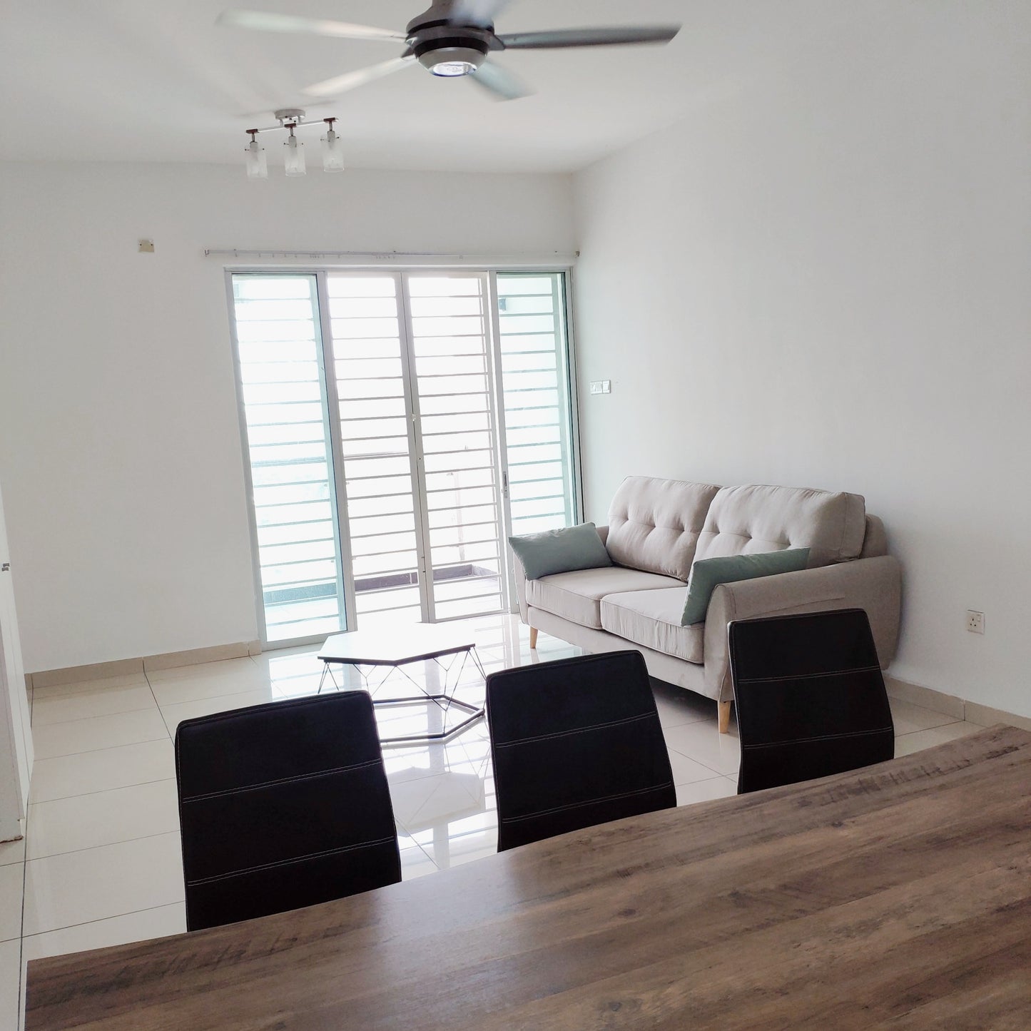 Nice View Master Room, 24 Hr Security near Bkt Jalil, TPM, The Mines, Serdang, UPM, Equine Park, Bdr. Putra Permai, IOI City Mall, Cyberjaya