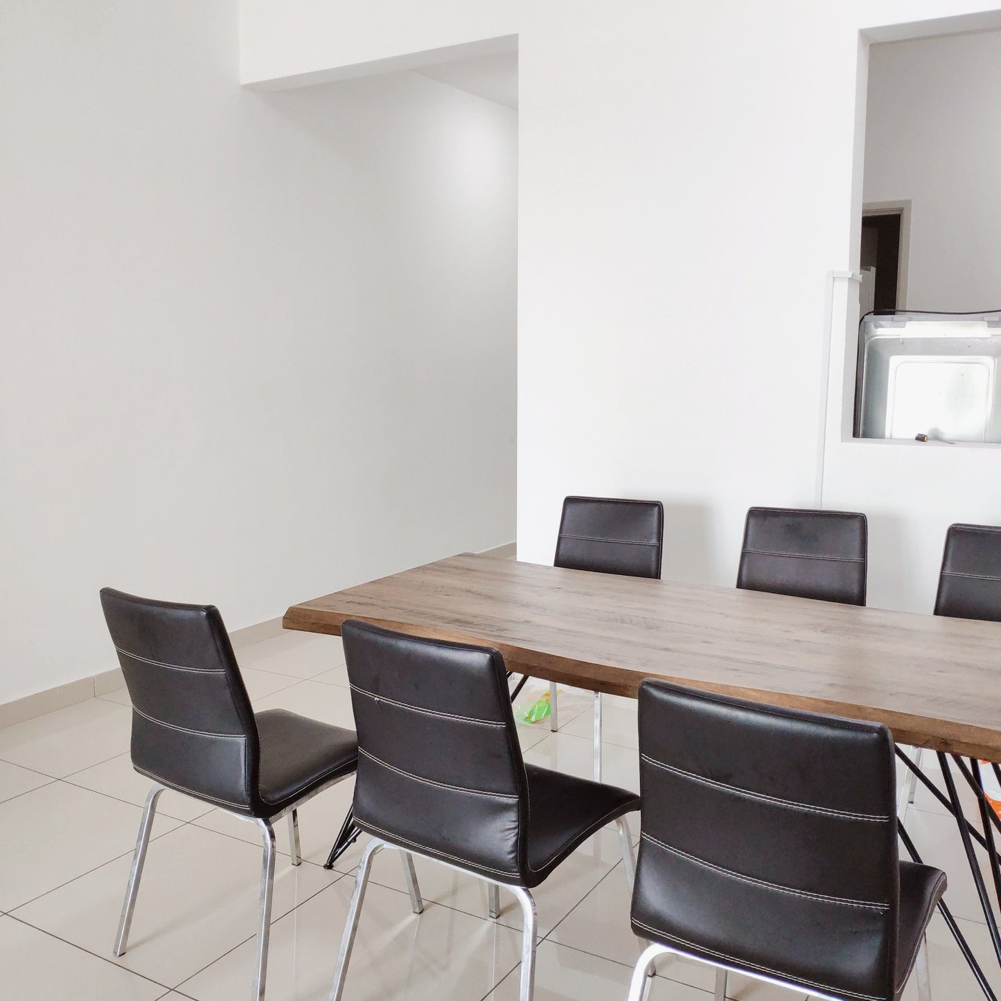 Nice View Master Room, 24 Hr Security near Bkt Jalil, TPM, The Mines, Serdang, UPM, Equine Park, Bdr. Putra Permai, IOI City Mall, Cyberjaya