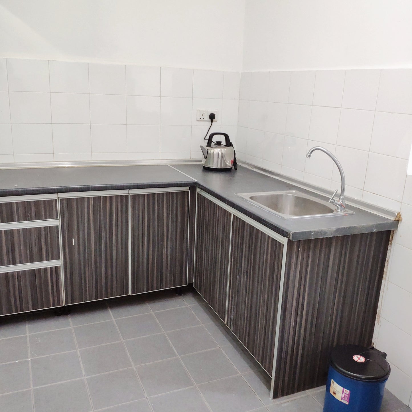 Nice View Master Room, 24 Hr Security near Bkt Jalil, TPM, The Mines, Serdang, UPM, Equine Park, Bdr. Putra Permai, IOI City Mall, Cyberjaya