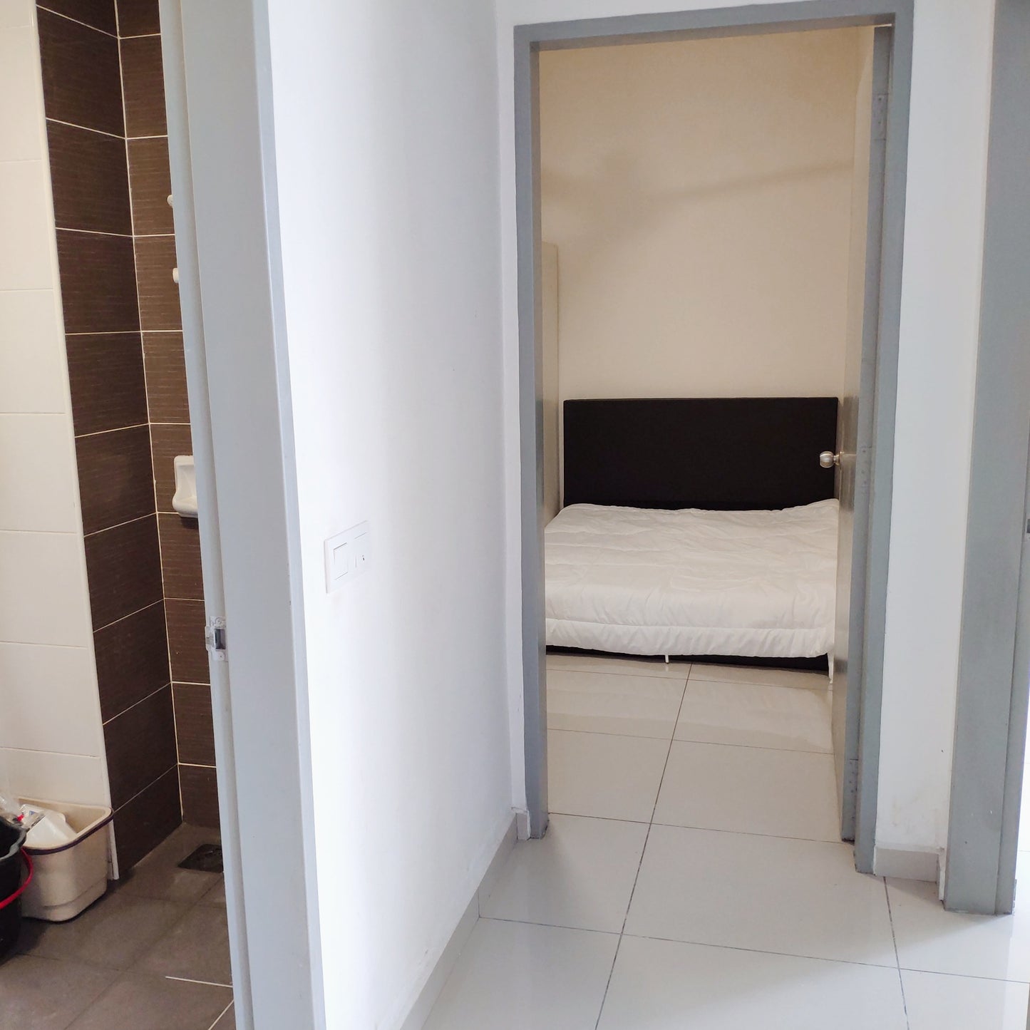 Middle Room for Rent near Taman Equine Park, AEON Equine and MRT Equine