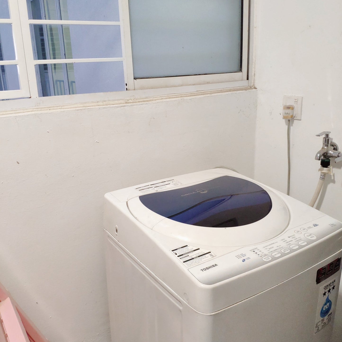 Middle Room for Rent near Taman Equine Park, AEON Equine and MRT Equine