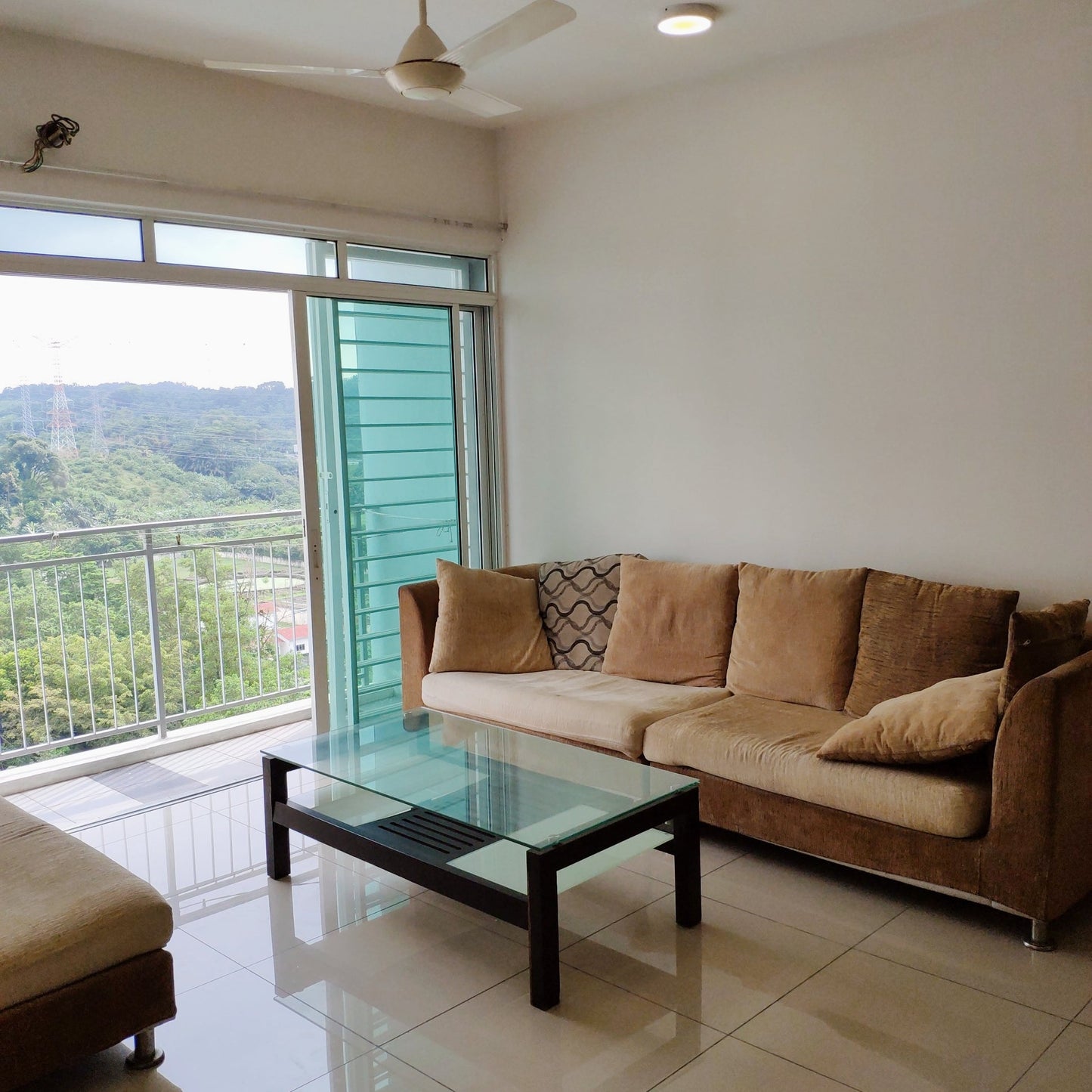 Middle Room for Rent near Taman Equine Park, AEON Equine and MRT Equine