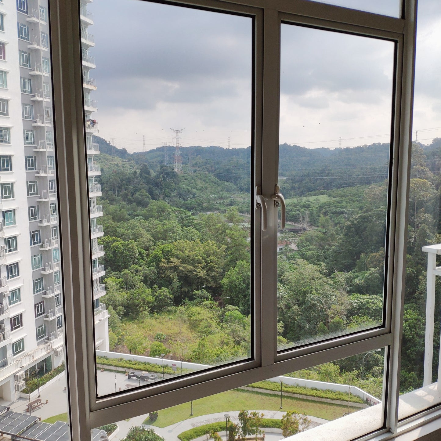 Middle Room for Rent near Galleria Equine, Equine Residence, Taman Equine Park