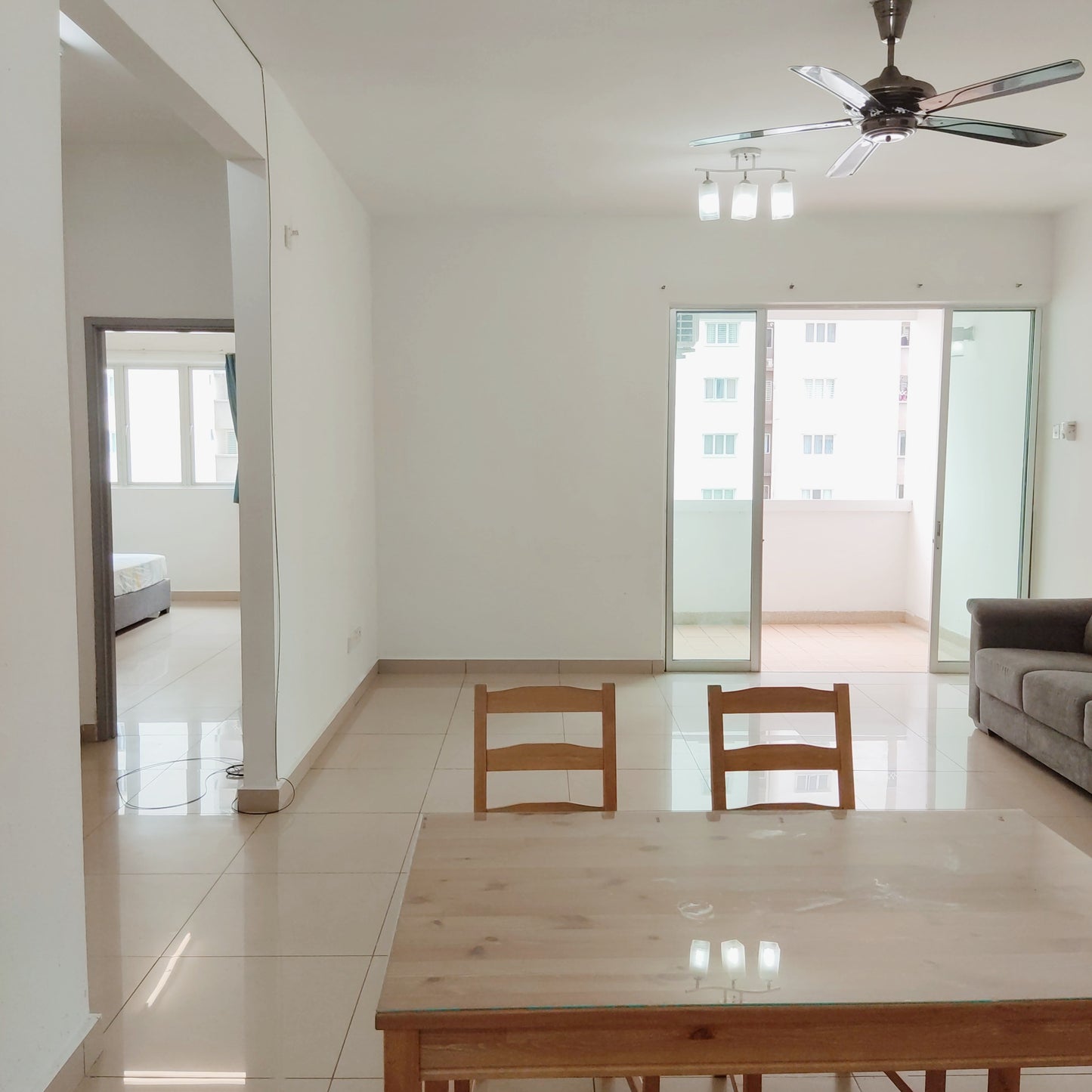 Comfy, Quiet Middle Room, at Aman Heights near MRT UPM, Bukit Jalil, TPM, The Mines, Serdang