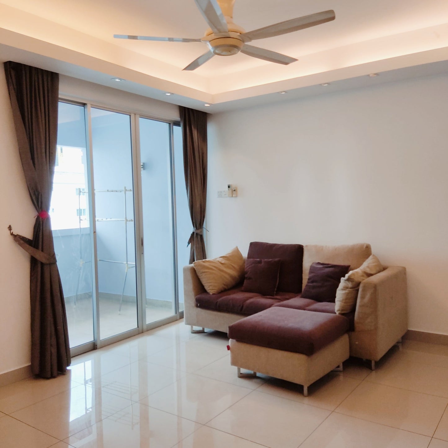Girls Only - Fresh & Spacious Master Room for Rent at Aman Heights near Bukit Serdang, UPM, Seri Kembang, MRT UPM