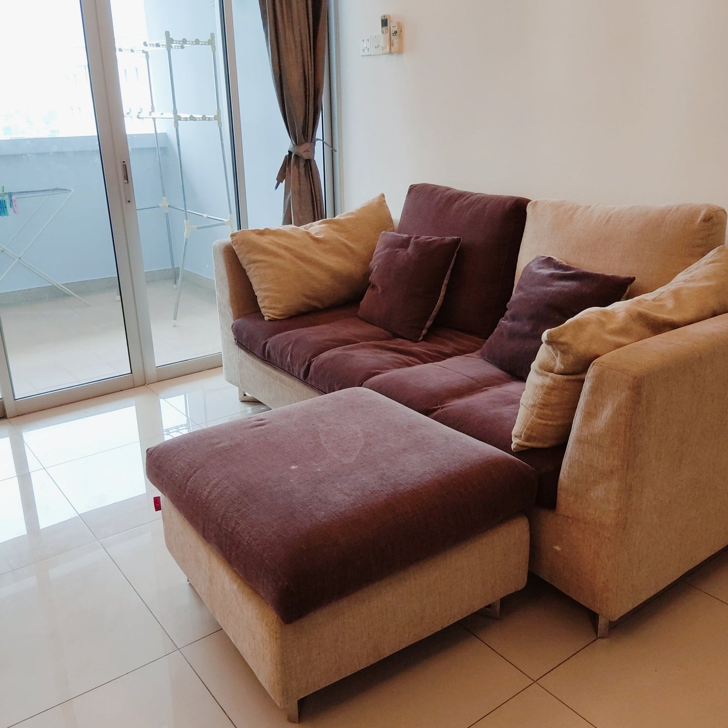Girls Only - Fresh & Spacious Master Room for Rent at Aman Heights near Bukit Serdang, UPM, Seri Kembang, MRT UPM