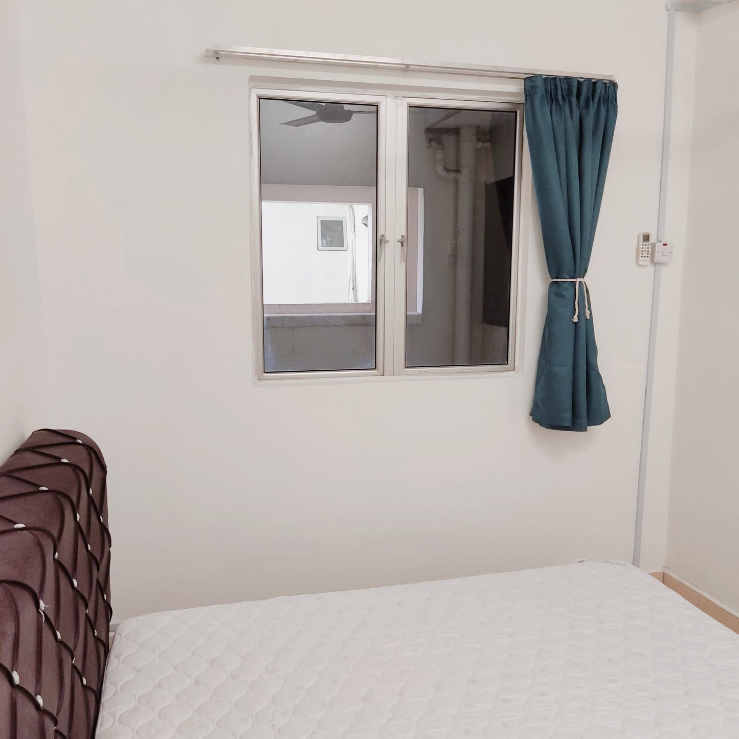 Comfy, Quiet Middle Room for Rent, 24 Hr Security near Bkt Jalil, TPM, The Mines, Serdang, UPM, Equine Park, Bdr. Putra Permai, IOI City Mall, Cyberjaya
