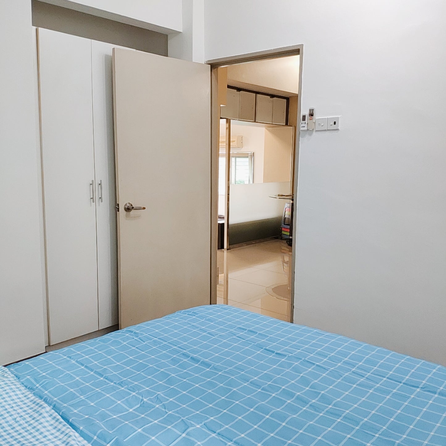 Middle Room Rental near MRT UPM Station, Olive Hill, IMU, TPM Bukit Jalil, MINES shopping mall