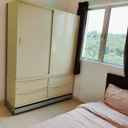 Big Middle Room for Rent near MRT UPM, Bukit Jalil, TPM, The Mines, IOI City Mall