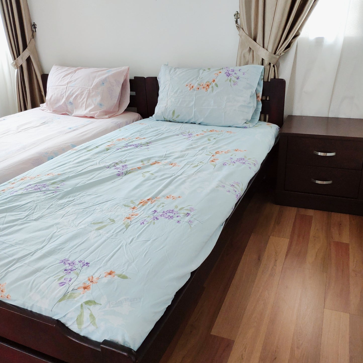 Huge Master Room Rental at Bayan Villa with Private Bathroom near MRT UPM Station, Olive Hill, IMU, TPM Bukit Jalil, MINES shopping mall