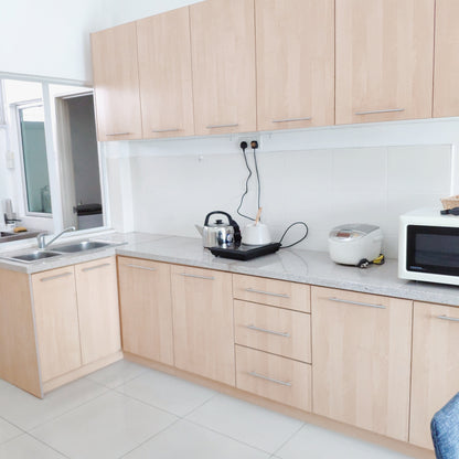 Master Room Rental at Bayan Villa with Private Bathroom near MRT UPM Station, Olive Hill, IMU, TPM Bukit Jalil, MINES shopping mall