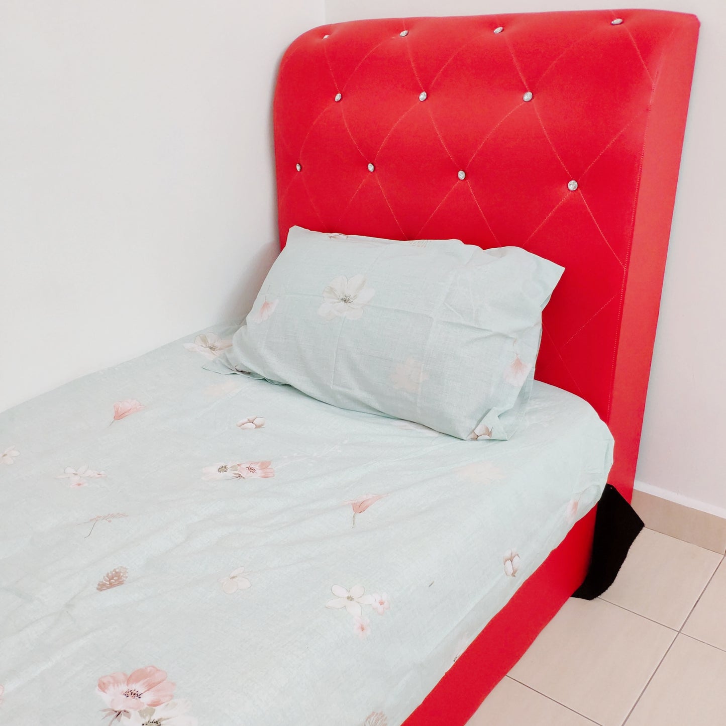 Clean Single Private Room near Equine Park, Alice Smith International School, Putra Permai, 16 Sierra, Bukit Serdang, Mines, Balakong, Bkt Jalil, Astro, TPM, Sri Serdang, UPM, Univ 360