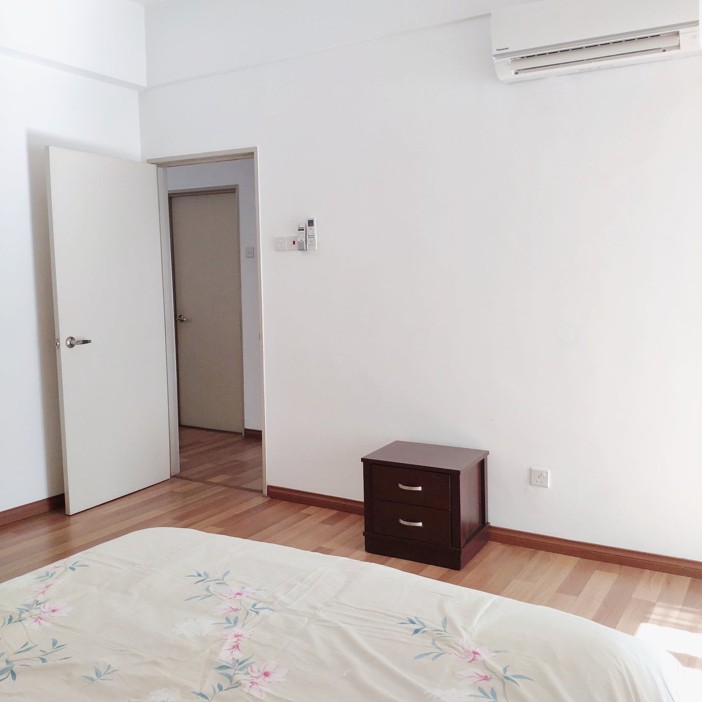 Master Room Rental at Bayan Villa with Private Bathroom near MRT UPM Station, Olive Hill, IMU, TPM Bukit Jalil, MINES shopping mall