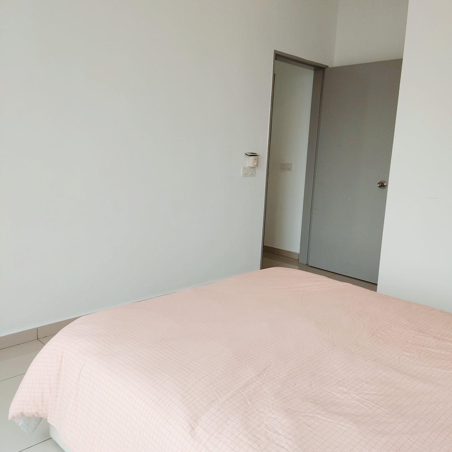 Master Room for Rent at Springville Residence, near Equine Park, Galleria and Equine Residences