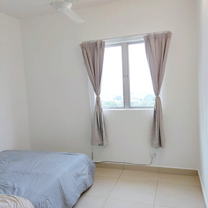 Aman Heights Cosy Middle Room for Rent near MRT UPM, Bukit Jalil, TPM, The Mines, IOI City Mall